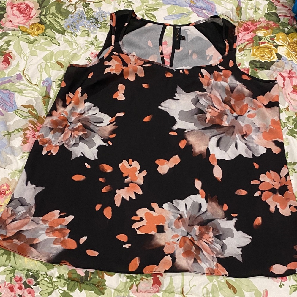 Elegant Floral Sleeveless Blouse - Black and Orange Size M